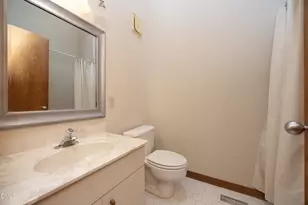 102 Arbutus Pl, Chapel Hill, NC 27517 - Photo 32