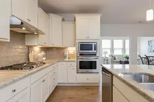 1026 Carraway Ln, Durham, NC 27703 - Photo 6