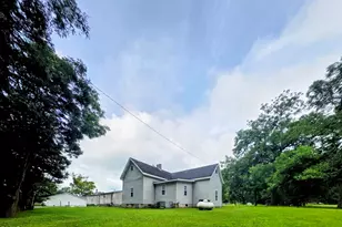 202 Hill St, Smithfield, NC 27577 - Photo 2