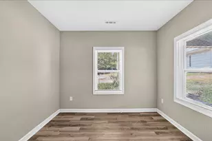 415 Spring Ct, Henderson, NC 27536 - Photo 6