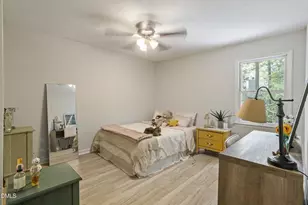 6402 Meadow View Dr, Raleigh, NC 27609 - Photo 24