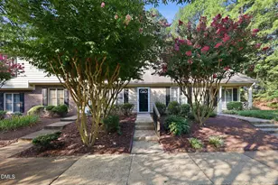 4 Crystal Oaks Ct, Durham, NC 27707 - Photo 2