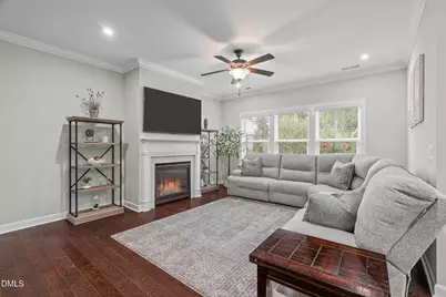 425 Oaks End Drive, Holly Springs, NC 27540 - Photo 4