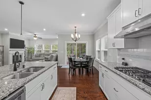 425 Oaks End Dr, Holly Springs, NC 27540 - Photo 10