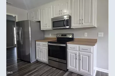 306 Whitehall Court, Clayton, NC 27520 - Photo 6