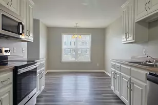 306 Whitehall Ct, Clayton, NC 27520 - Photo 8