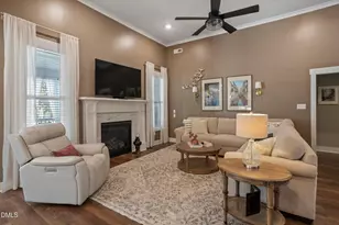 516 W Franklin St, Zebulon, NC 27597 - Photo 6
