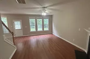 220 Stansbury Ln, Clayton, NC 27527 - Photo 2