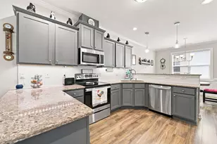 132 Pleasant View Ln, Benson, NC 27504 - Photo 8