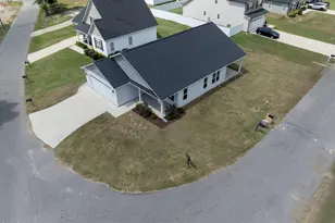 103 E Allen St, Four Oaks, NC 27524 - Photo 14