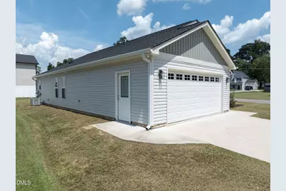 103 E Allen Street, Four Oaks, NC 27524 - Photo 10