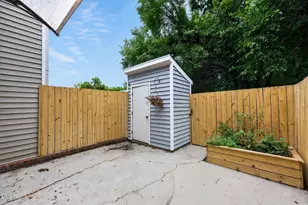 5849 Shady Grove Cir, Raleigh, NC 27609 - Photo 18
