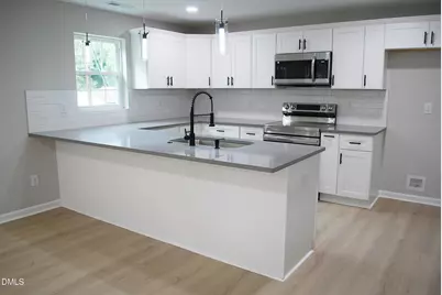 421 E Webb Street, Mebane, NC 27302 - Photo 2