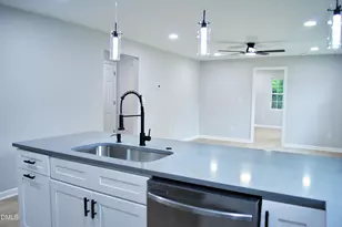 421 E Webb St, Mebane, NC 27302 - Photo 10