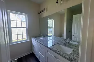 404 Holmes St, Clinton, NC 28328 - Photo 28
