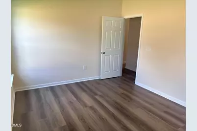 404 Holmes Street, Clinton, NC 28328 - Photo 24