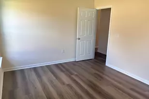 404 Holmes St, Clinton, NC 28328 - Photo 24
