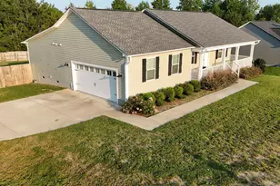 212 Placid Pond Dr, Broadway, NC 27505 - Photo 2