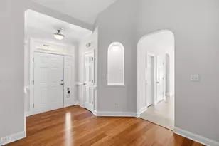 405 Braxcarr St, Holly Springs, NC 27540 - Photo 8