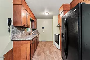 1008 Beverly Dr, Raleigh, NC 27610 - Photo 4
