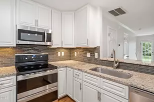 107 Student Pl, Durham, NC 27713 - Photo 8