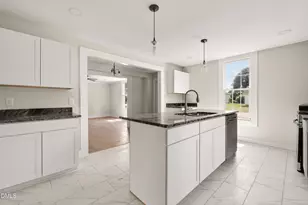 305 E Harnett St, Benson, NC 27504 - Photo 12