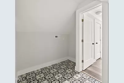 305 E Harnett Street, Benson, NC 27504 - Photo 26