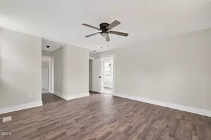 305 E Harnett St, Benson, NC 27504 - Photo 20
