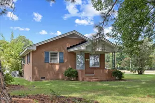 909 N Audubon Ave, Goldsboro, NC 27530 - Photo 1