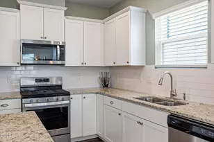 2236 Fairway Green Dr, Fuquay-Varina, NC 27526 - Photo 16