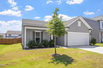 2236 Fairway Green Drive, Fuquay-Varina, NC 27526 - Photo 2