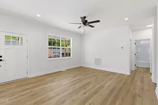 924 E Davis St, Burlington, NC 27215 - Photo 8