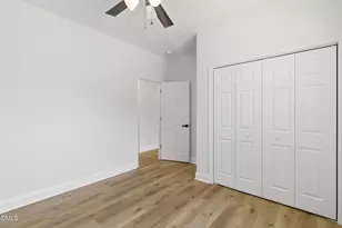 924 E Davis St, Burlington, NC 27215 - Photo 16
