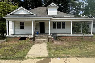 922 Nashville Rd, Rocky Mount, NC 27803 - Photo 1