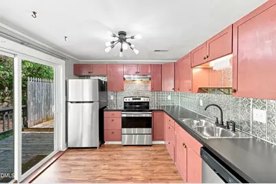 913 N Park Avenue, Burlington, NC 27217 - Photo 2