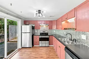 913 N Park Ave, Burlington, NC 27217 - Photo 2