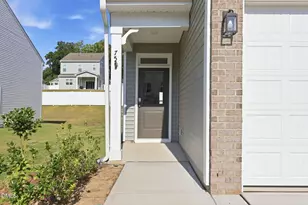 75 Furley St, Sanford, NC 27330 - Photo 4