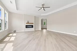 208 Speyburn St, Sanford, NC 27330 - Photo 8
