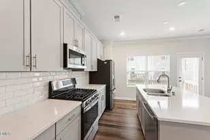 2137 Terrawood Dr, Durham, NC 27703 - Photo 8
