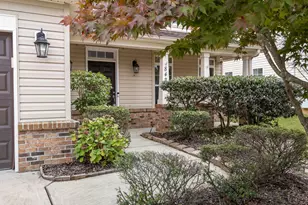 842 New Charleston Dr, Fuquay-Varina, NC 27526 - Photo 4