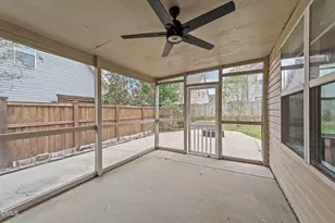 842 New Charleston Dr, Fuquay-Varina, NC 27526 - Photo 48