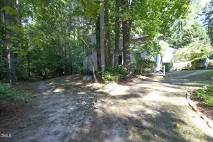 6502 Thetford Ct, Raleigh, NC 27615 - Photo 32