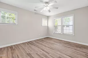 6924 Jeffreys Creek Ln, Raleigh, NC 27616 - Photo 10