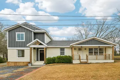 117 W Allen Street, Four Oaks, NC 27524 - Photo 1