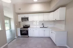 1549 Bingham Dr, Fayetteville, NC 28304 - Photo 6