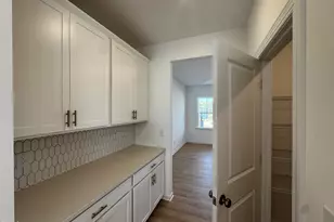 104 Hiddenite Pl, Holly Springs, NC 27540 - Photo 10