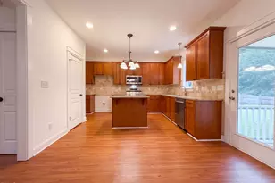 352 Collinsworth Dr, Clayton, NC 27527 - Photo 2