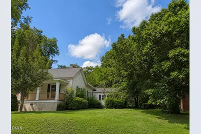408 E Nash Street, Louisburg, NC 27549 - Photo 2