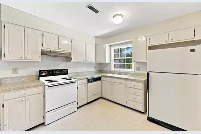 2371 Buckingham Road, Burlington, NC 27217 - Photo 16