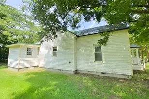515 Newsome St, Fremont, NC 27830 - Photo 4
